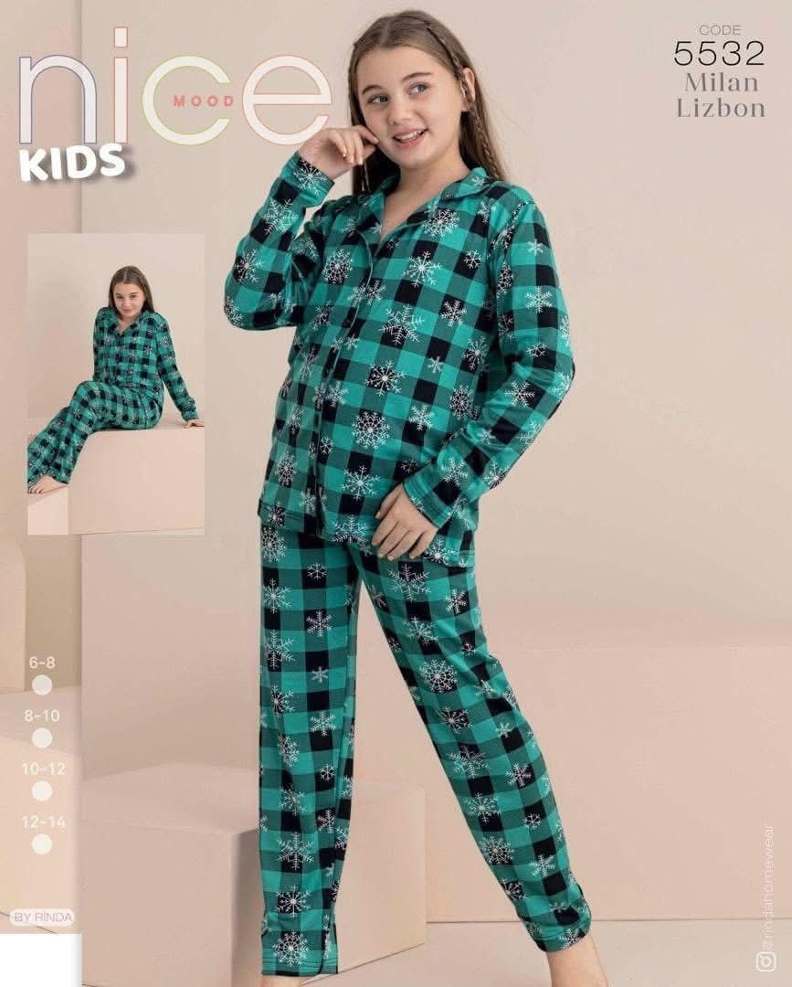 ملابس رياضية